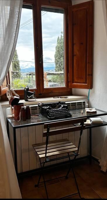 Lovely 2 Bedroom In San Gimignano Historic Center Exterior photo