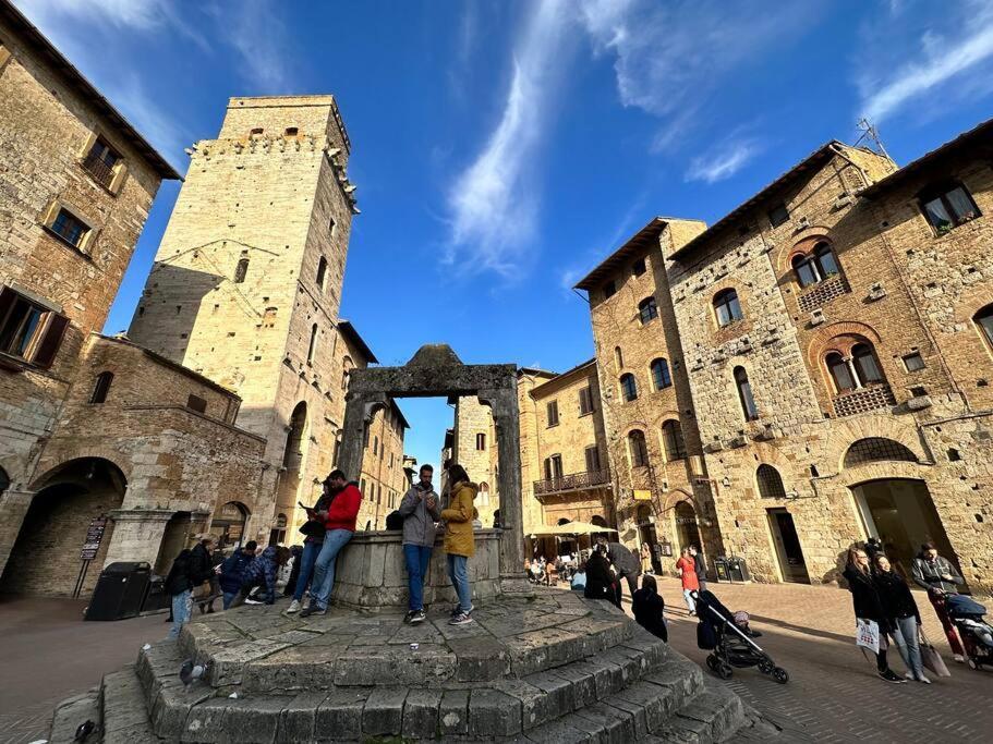 Lovely 2 Bedroom In San Gimignano Historic Center Exterior photo
