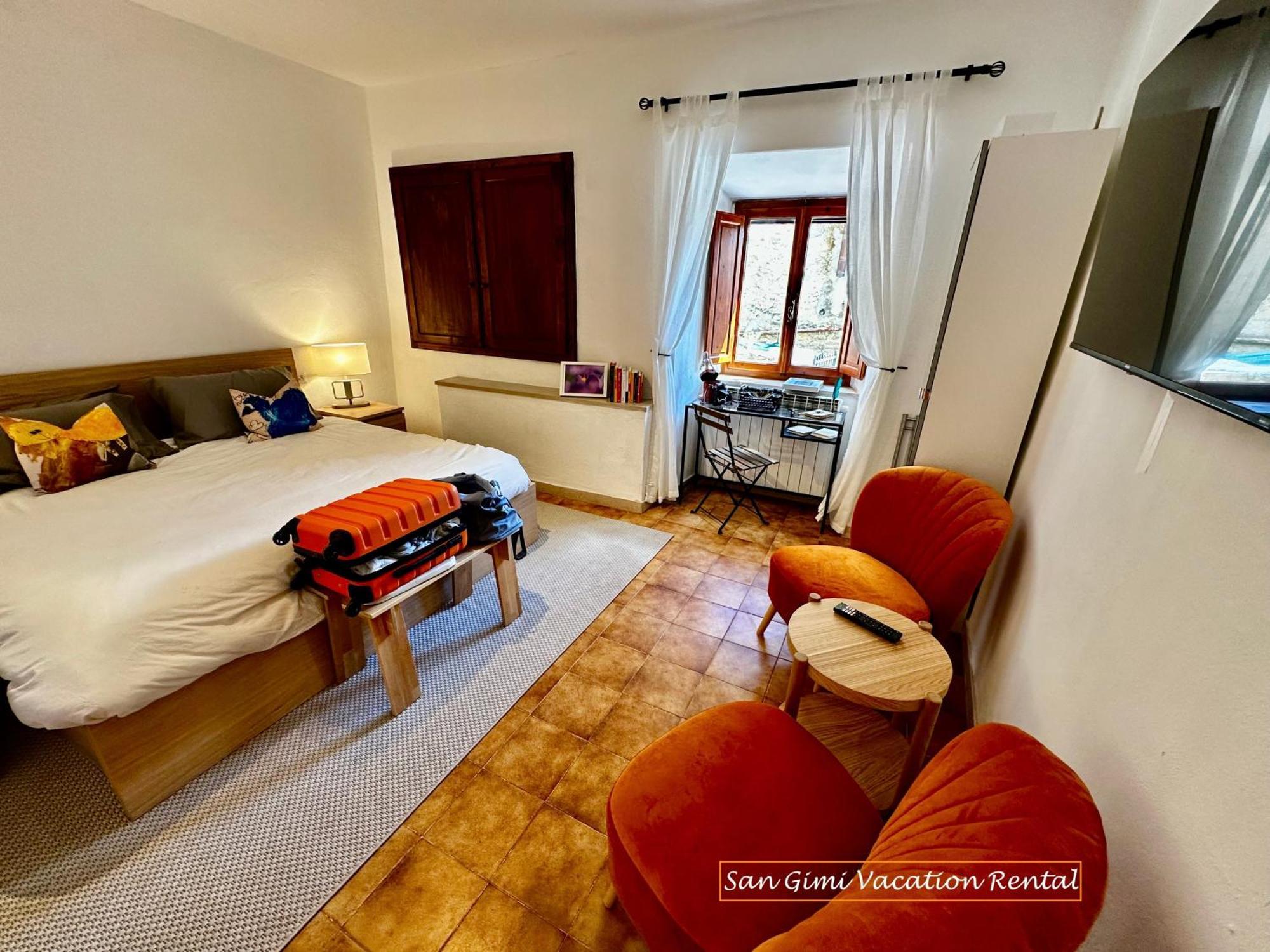 Lovely 2 Bedroom In San Gimignano Historic Center Exterior photo
