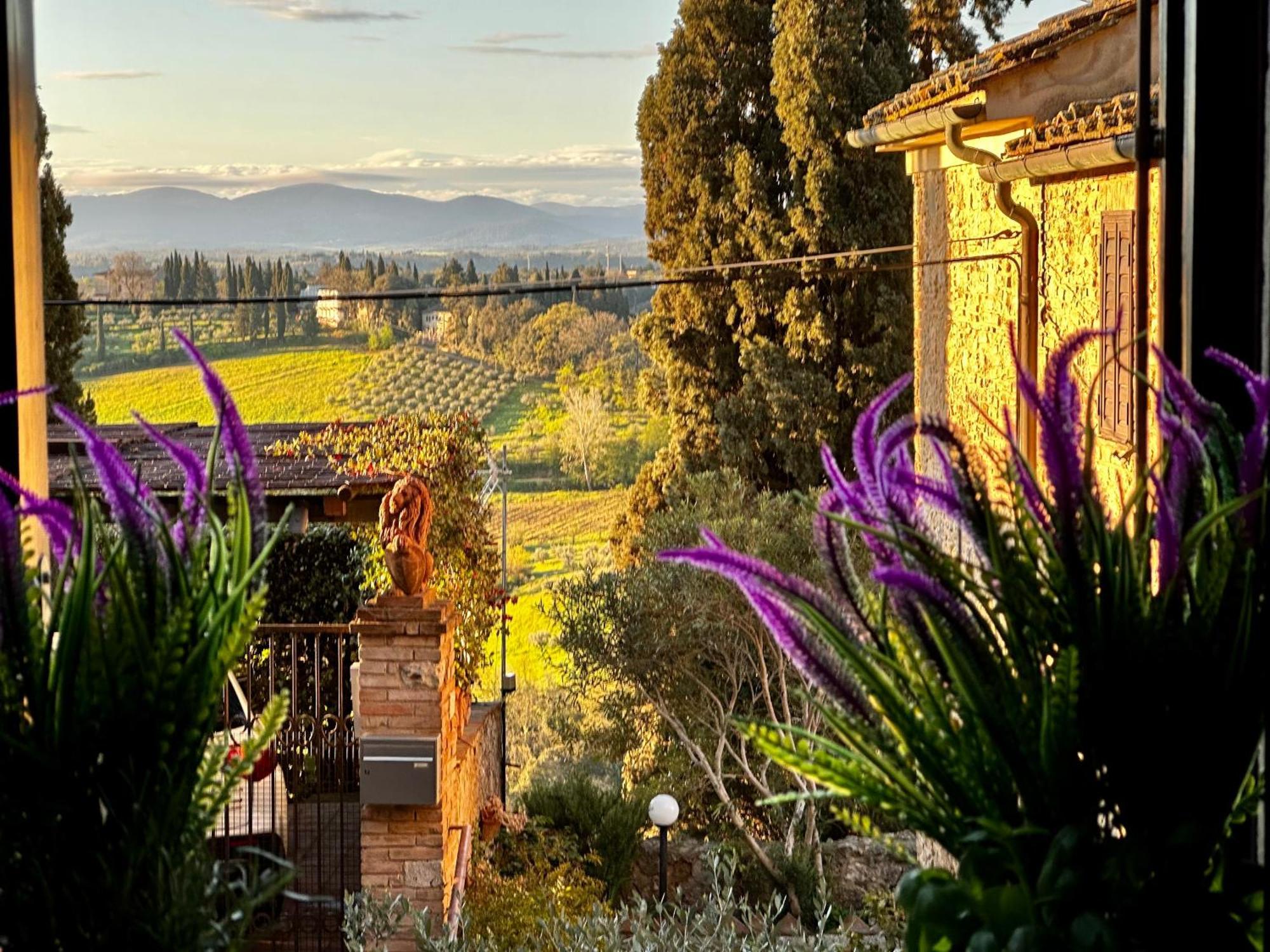 Lovely 2 Bedroom In San Gimignano Historic Center Exterior photo
